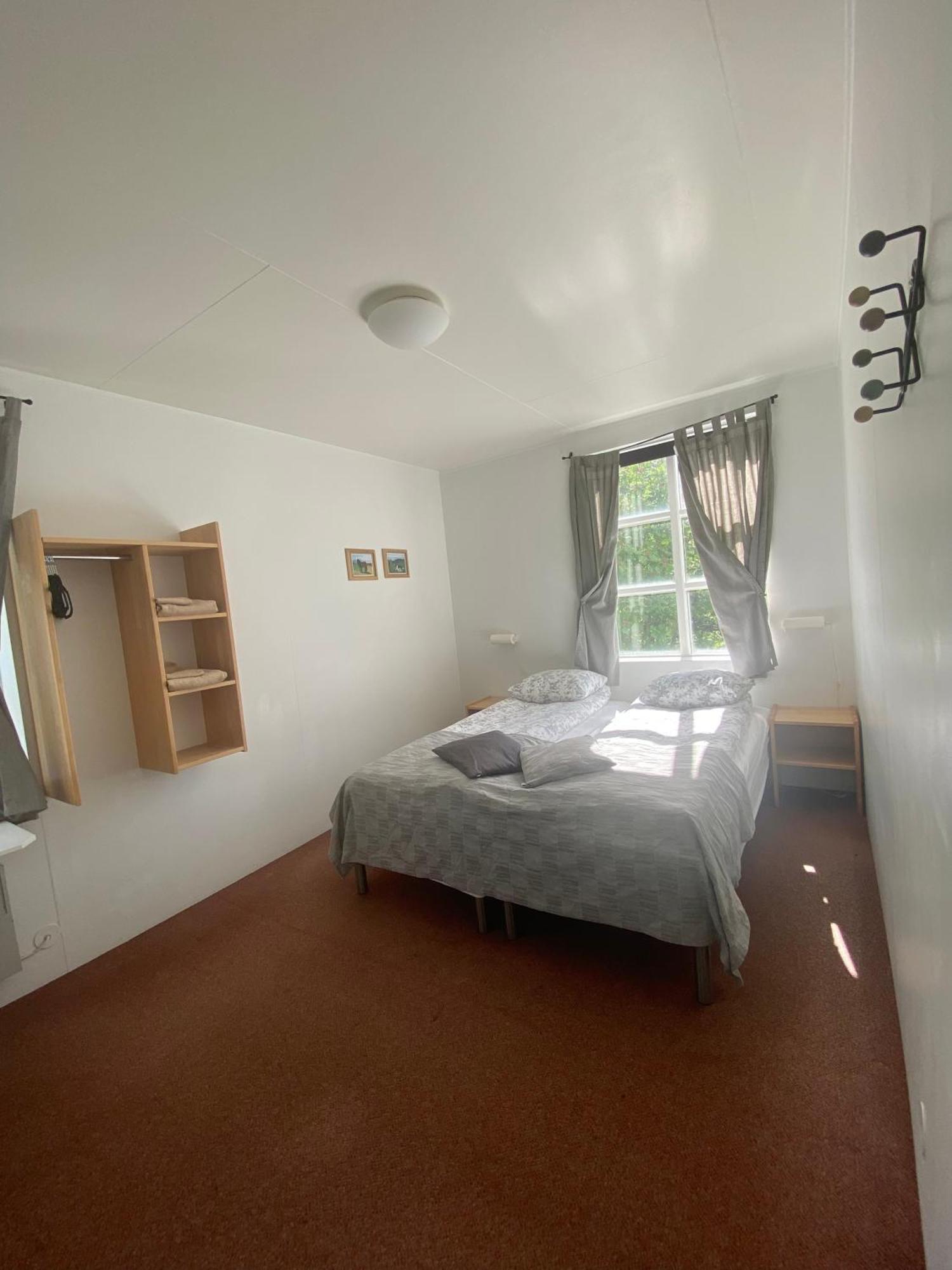 Guesthouse Hraunbaer Athaldalur Bagian luar foto